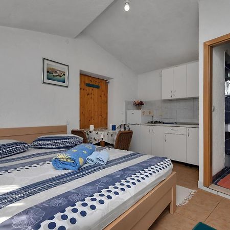 Apartments Nikola Bogomolje Buitenkant foto